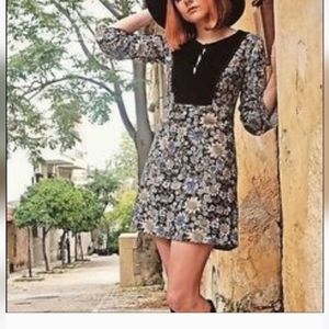 ZARA.  Floral Mini Dress.  Size Small.  EUC.